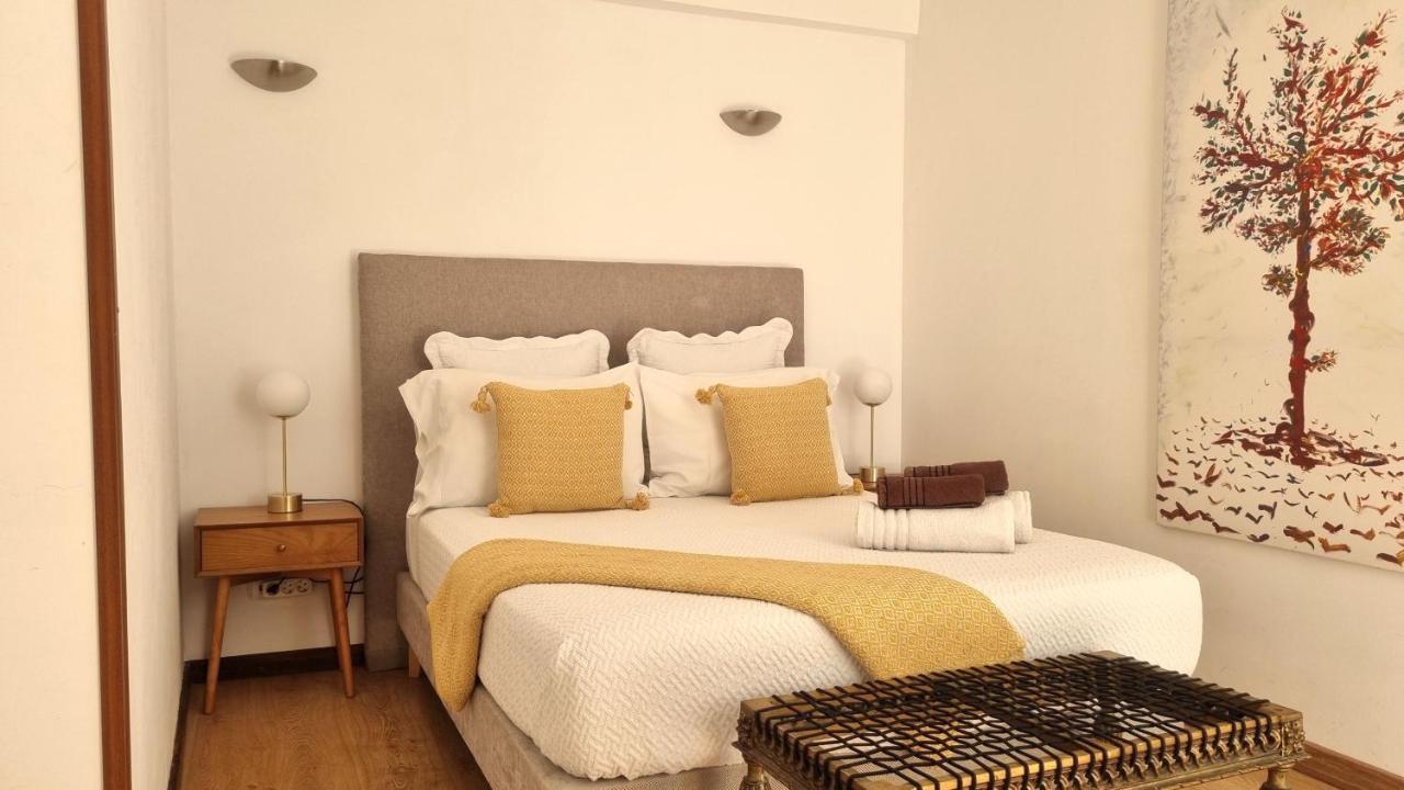 Casa Do Criativo Bed&Breakfast Almada Ngoại thất bức ảnh