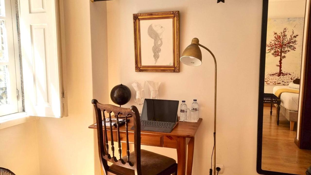 Casa Do Criativo Bed&Breakfast Almada Ngoại thất bức ảnh